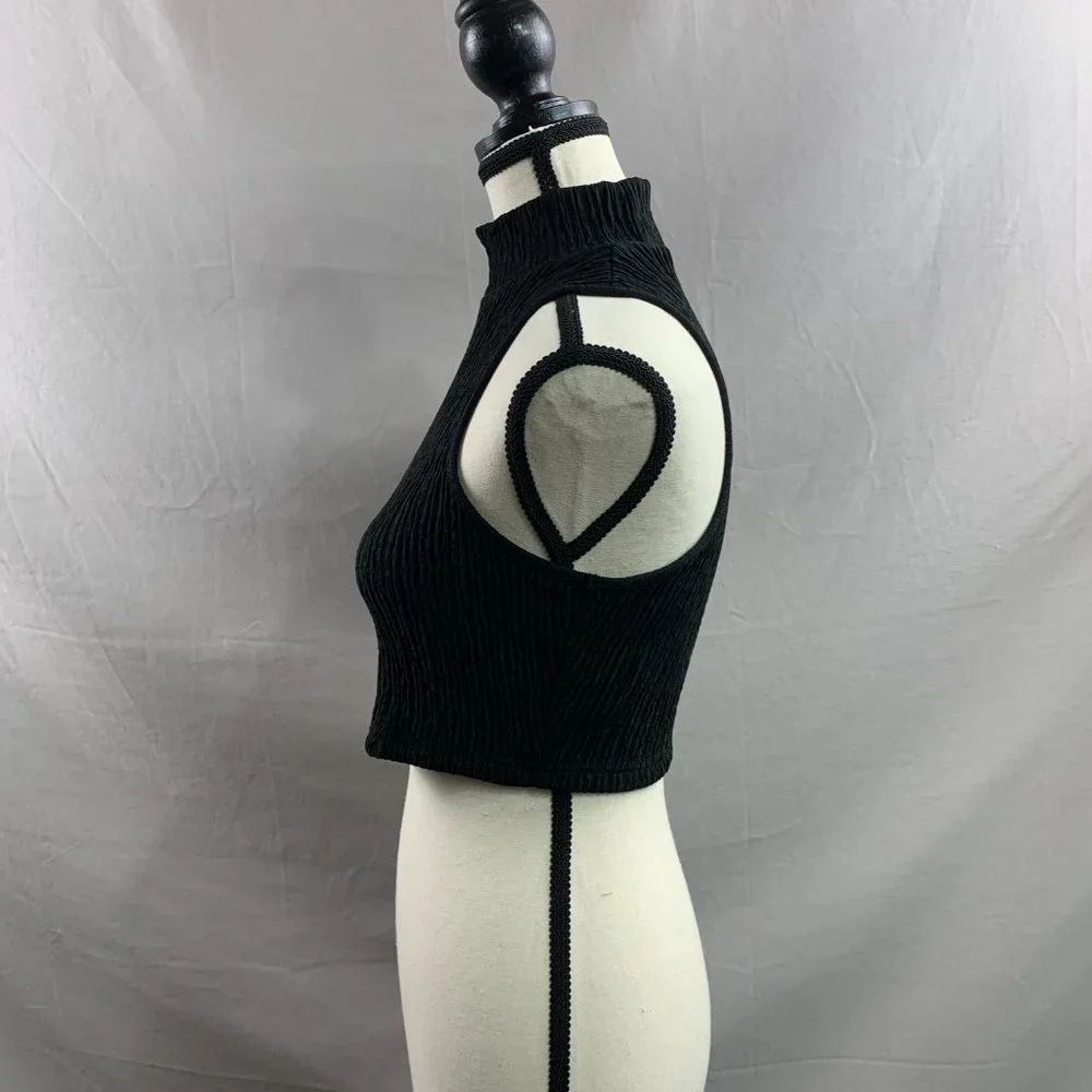 Black Textured High Neck Crop Tank Top - Picture 2 of 3